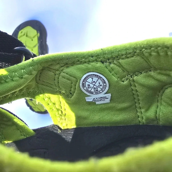 Keen Newport H2 Hiking Outdoors Water Sport Sandals Black Women 8-8.5 Big Kid 7 - Picture 8 of 12